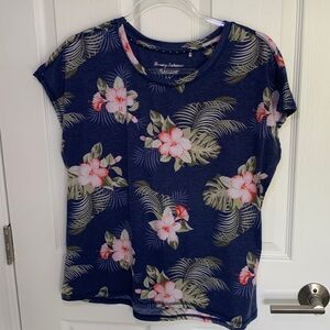Tommy Bahama Island Zone floral tee size small